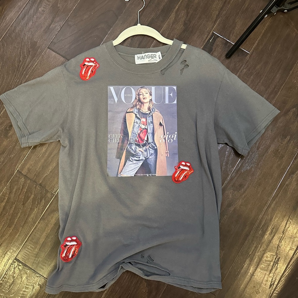 Cute Top!! Size M/L